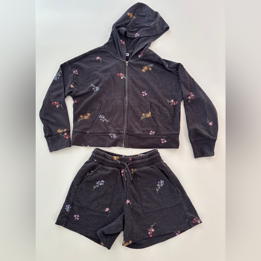 EUC Old Navy Girl’s Charcoal Floral Lounge / leisure Set, size L 10-12